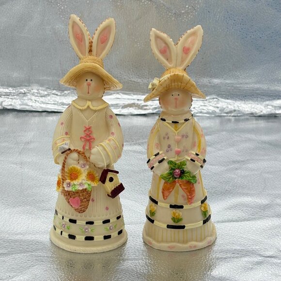 Vintage Bunny‎ Figurines Dresses Baskets Flowers Hats set of 2 Easter Gardening - Picture 3 of 14